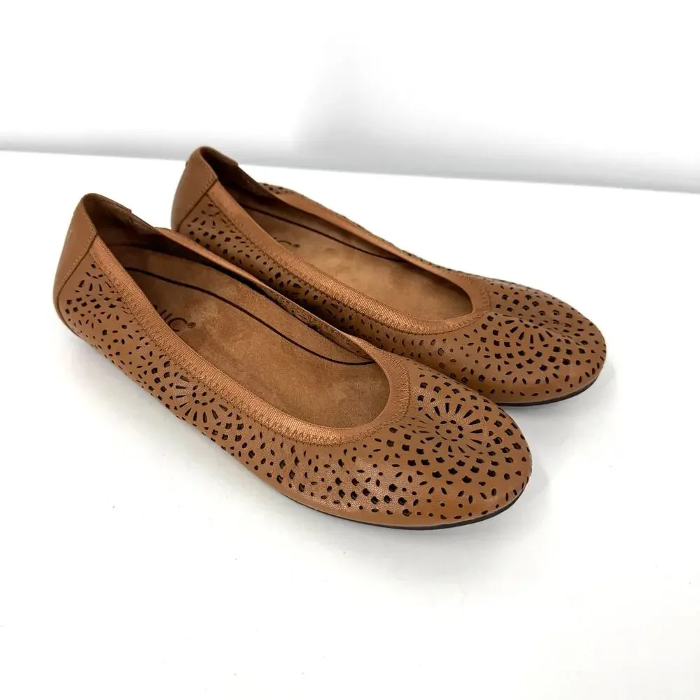 Vionic Robyn Perforated Ballet Flats Shoes 7 Brown Leather Comfort Casual Boho